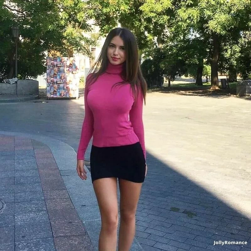 Oksana, 27