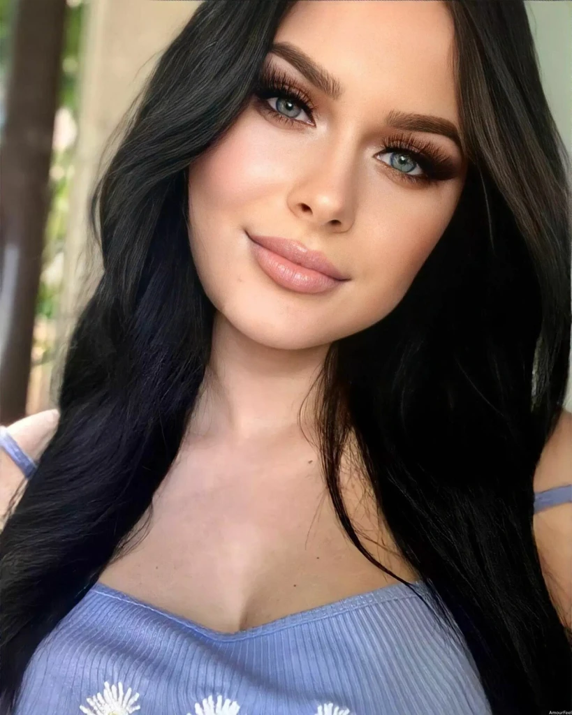 Kateryna, 21