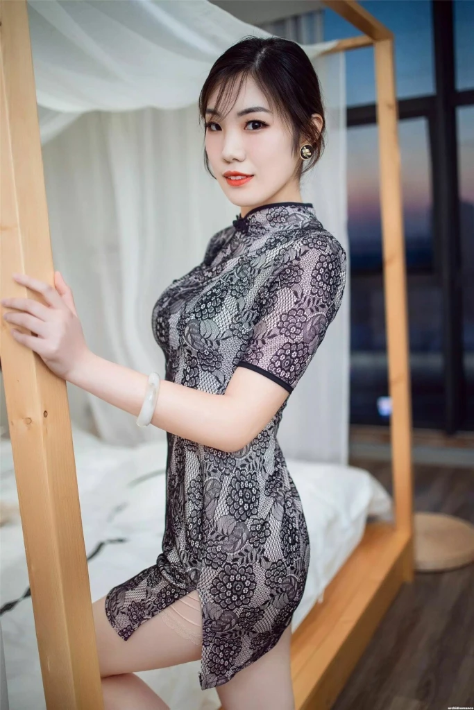Lucy, 22